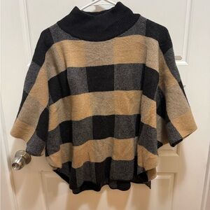 Note di Anita Elegant Plaid Cowl Neck Poncho. Made in Italy